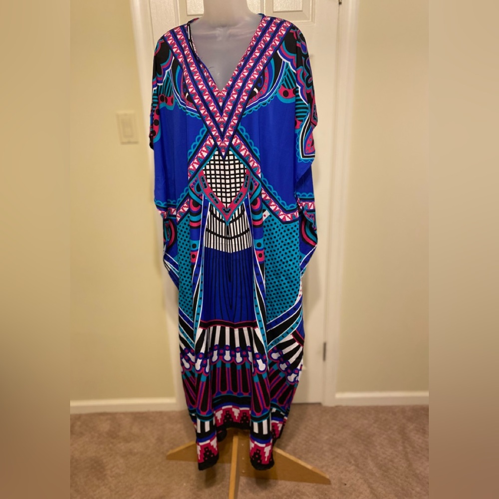 NWT Highness - Woman blue v-neck abstract colorful pattern kaftan maxi dress OS